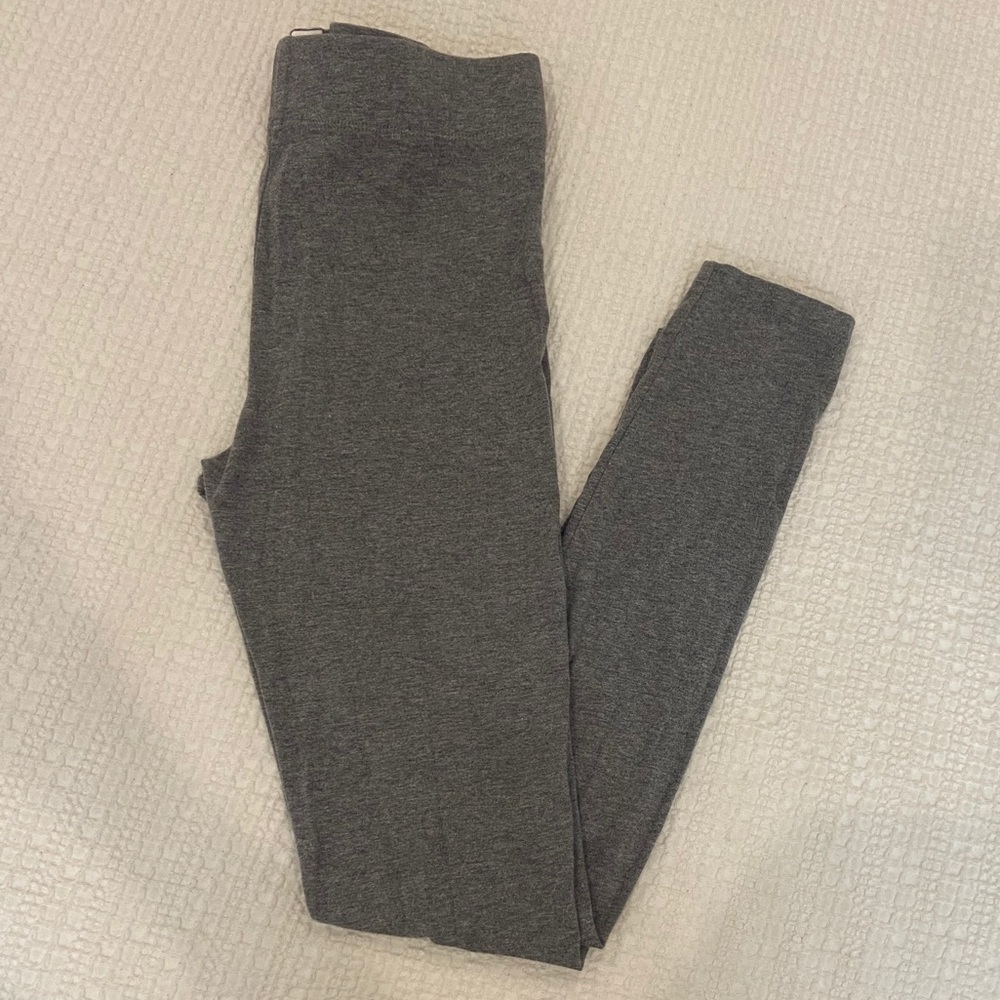 Grey leggings